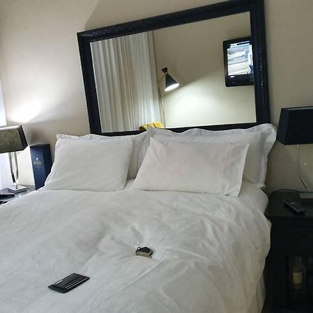 Plush Private Home ポロクワネ エクステリア 写真